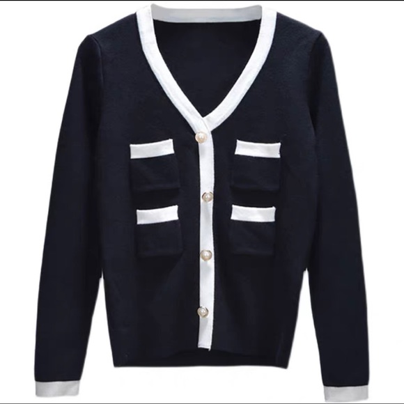 Chanel style sweater with faux pearls button - Picture 1 of 4